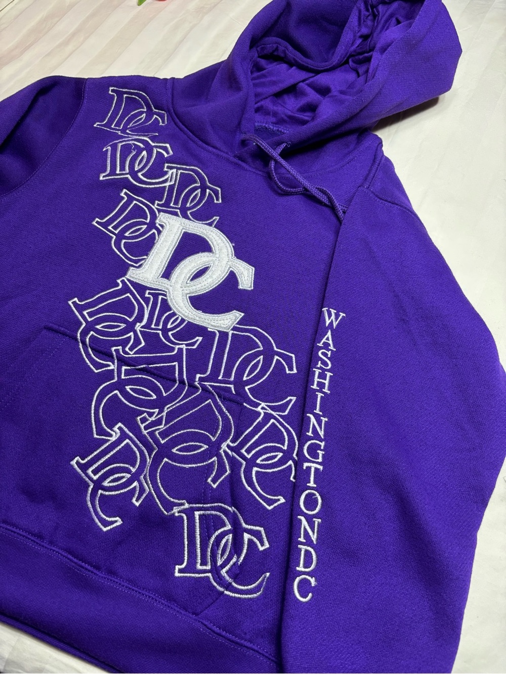 Triple Timber Purple Washington
DC Graphic Logo Hoodie XL - Picture 7 of 10